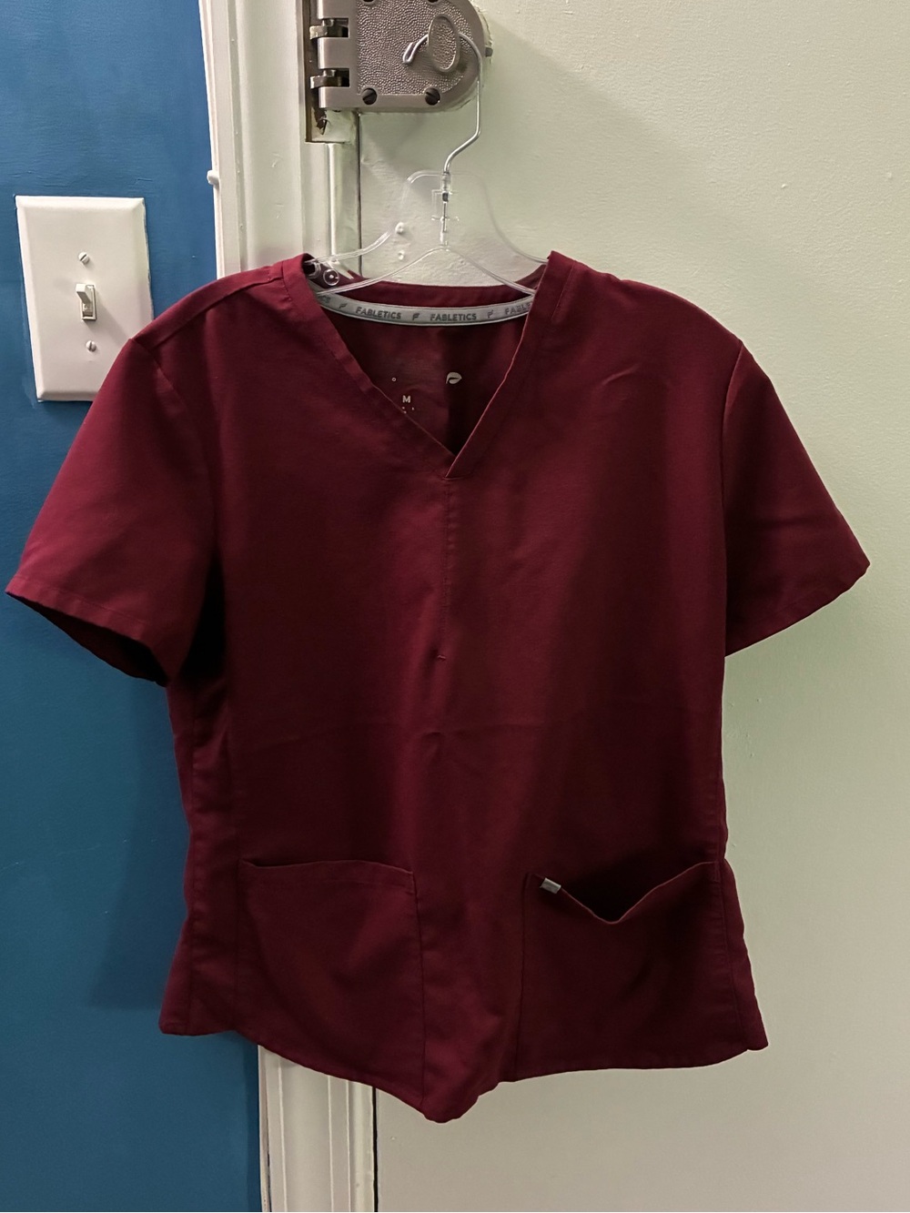 Fabletics Women's M burgundy scrub set with pockets.